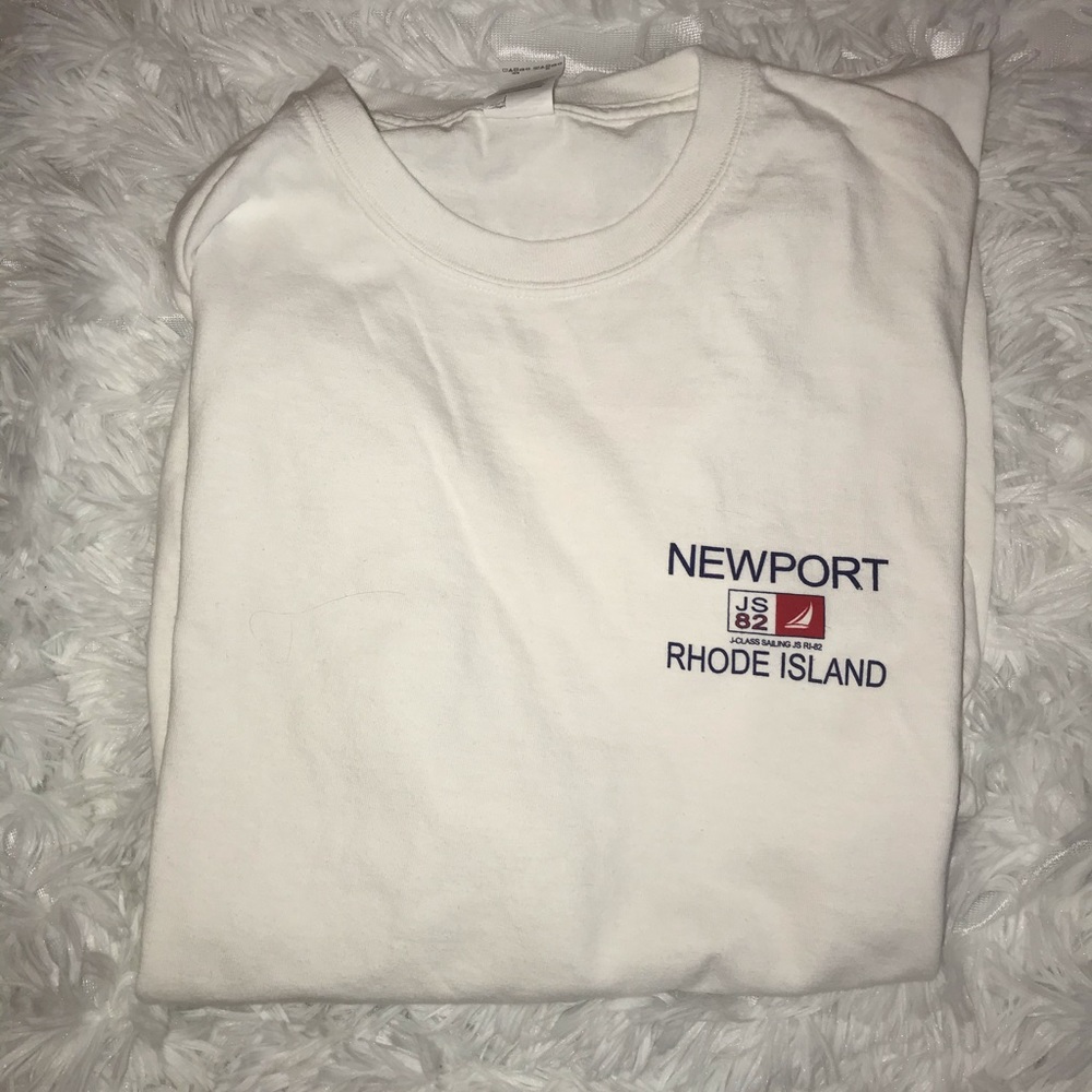 Newport tee